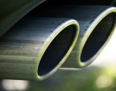 This image shows the EV cars are better than petrol cars as they emit zero on-road emissions.